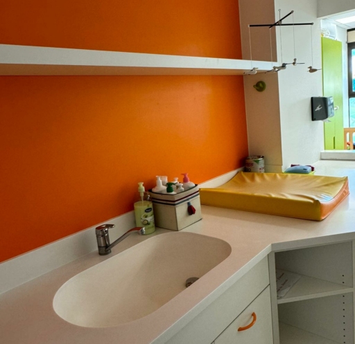 Table à langer - Micro-crèche Les Ptits Grimpeurs - Grenoble