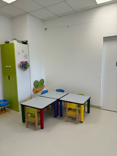 Tables Micro-crèche Les Ptits Grimpeurs - Grenoble